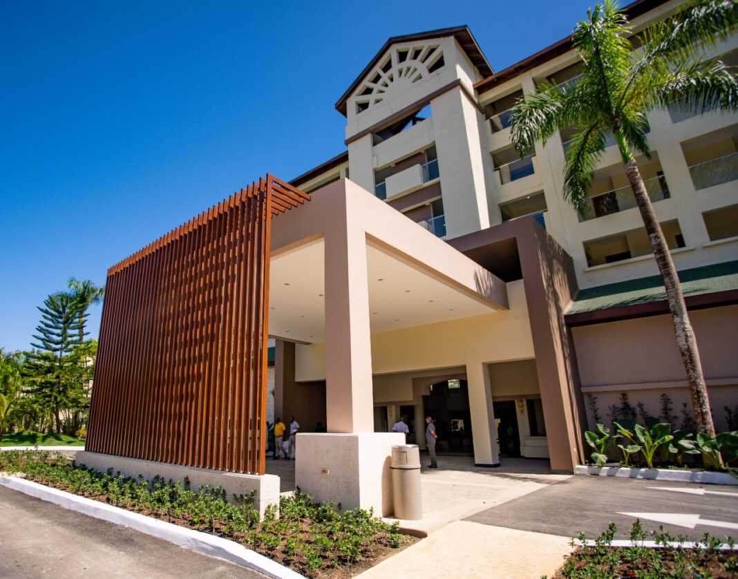 f5a35fed-2cc7-4db0-8b32-57f5344b539a-1068x838