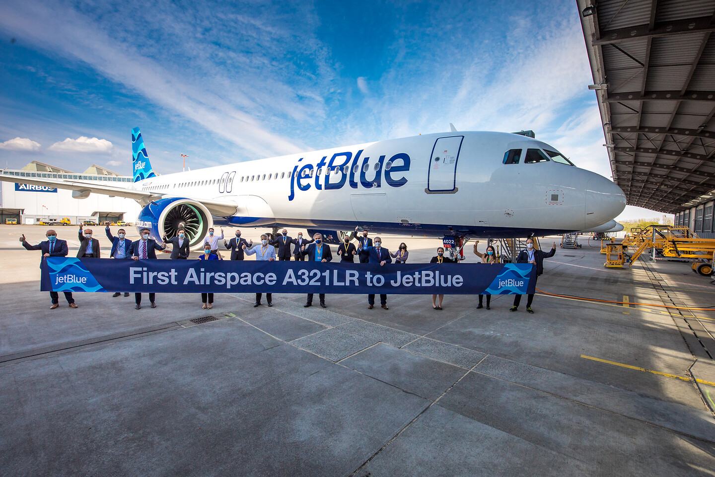 Jetblue incia vuelo transatlántico en avión de un pasillo