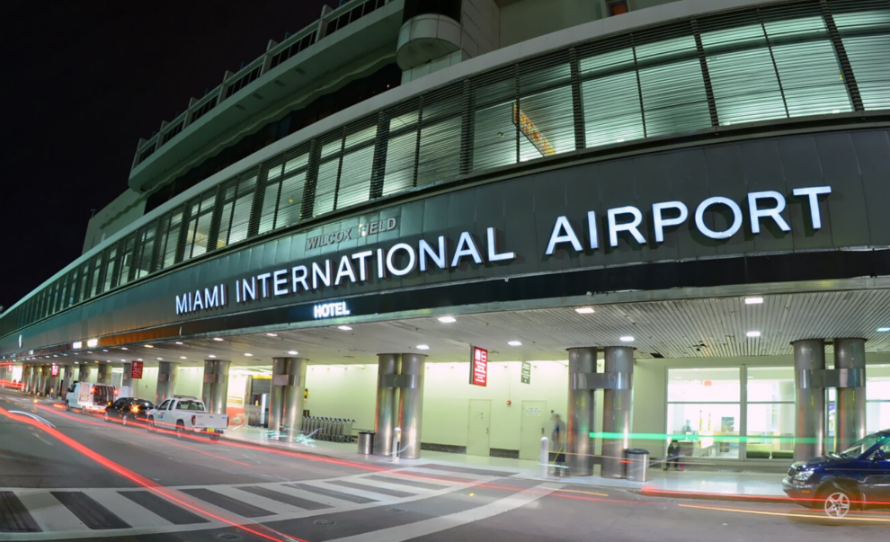 Pasajeros en aeropuerto de Miami podrán embarcar con solo acercarse a una cámara