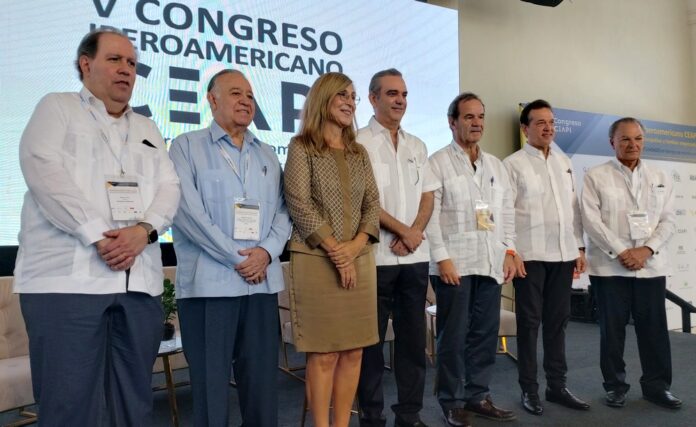 Presidente Luis Abinader inaugura el V Congreso CEAPI en Punta Cana