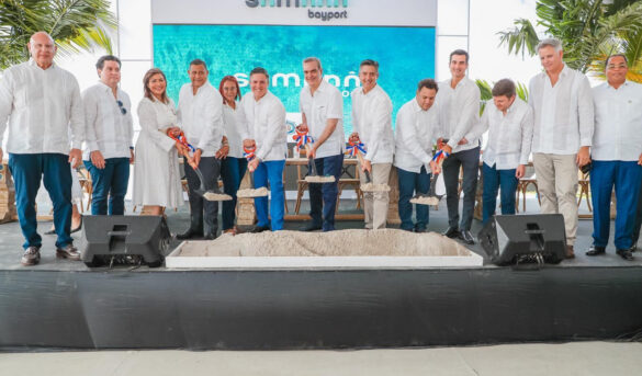 Presidente Abinader da primer palazo construcción terminal de cruceros en Samaná, con inversión superior a US$ 22 millones