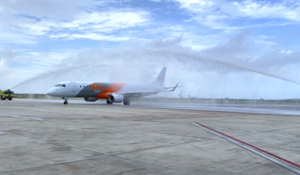 El más grande avión de la línea dominicana Sky High aterriza en Aruba