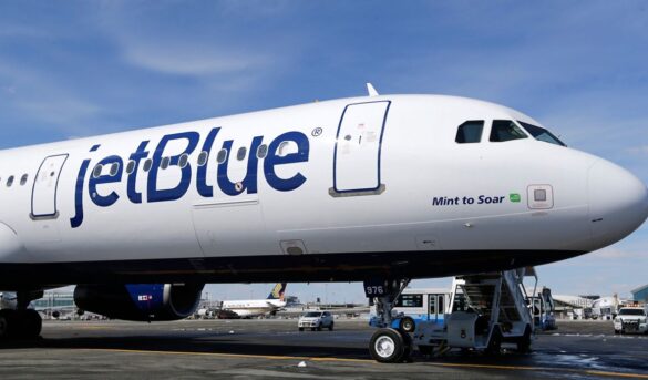 JetBlue habría acordado la compra de Spirit airlines por valor de unos $3,800 millones de dólares