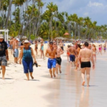 Estudio: mayoría de los turistas del Caribe y Latinoamérica ahorra para su próximo viaje