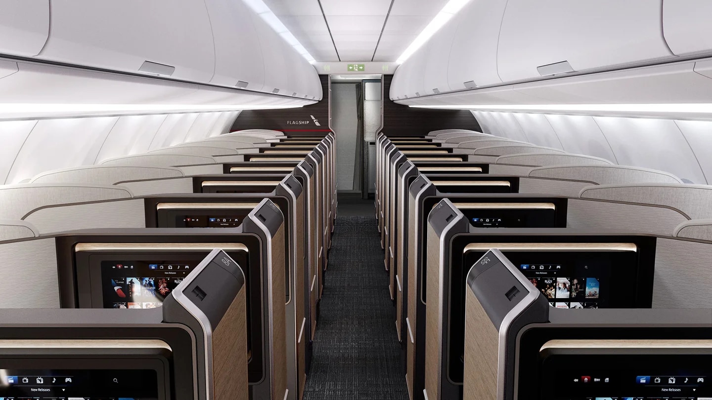 American Airlines presentó nuevos asientos premium con mayor privacidad para los viajes largos