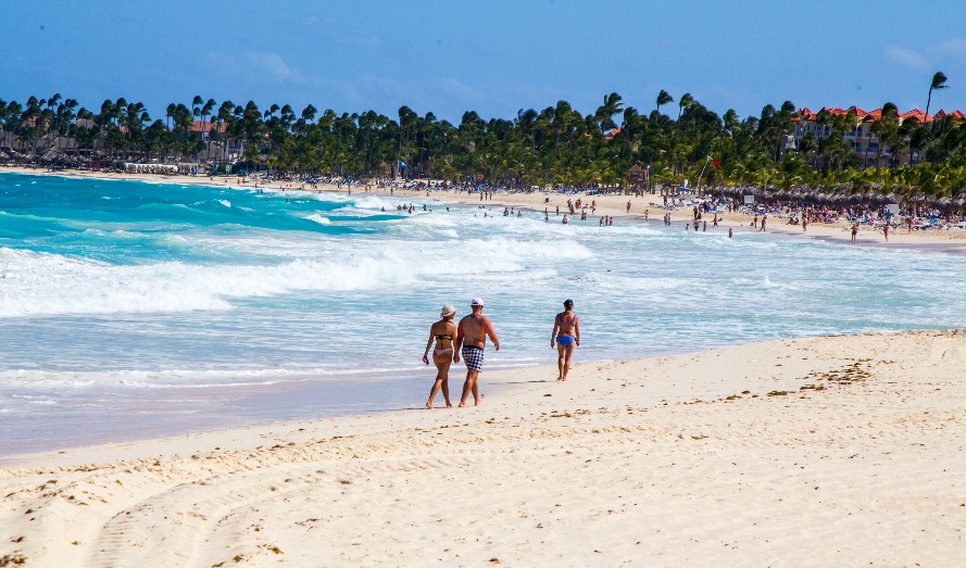 R.Dominicana perdió la visita de 40.000 turistas a causa de Fiona