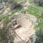 ¿Estadio, teatro o conservatorio? Descubren antiguo edificio romano que desconcierta a arqueólogos