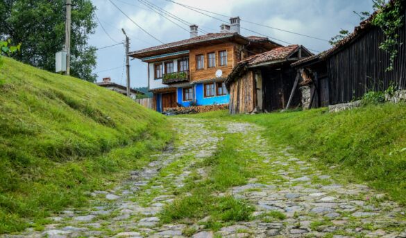 Booking lanza 7 predicciones sobre las tendencias del turismo en 2023