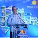 Hoteleros españoles resaltan éxitos del turismo junto a Abinader
