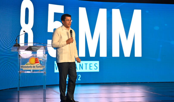 RD ahorra RD$8,000 millones en promoción Turistíca internacional