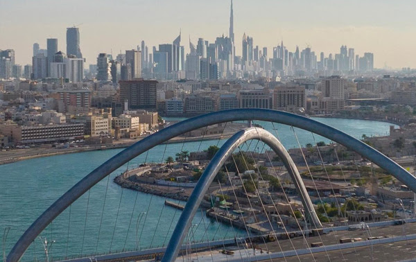 Dubái quita impuestos al alcohol para captar turismo
