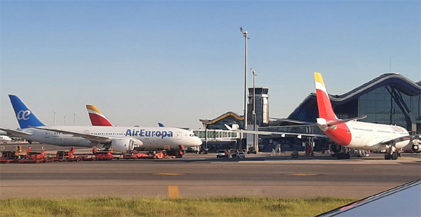 Iberia y Air Europa empiezan 2023 con una guerra de precios