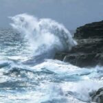 Oleaje anormal en costas Norte y Sur amenaza a embarcaciones