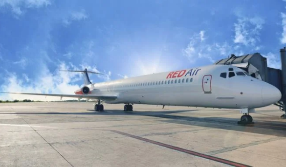 Aerolínea inicia servicio de carga Santo Domingo-Miami