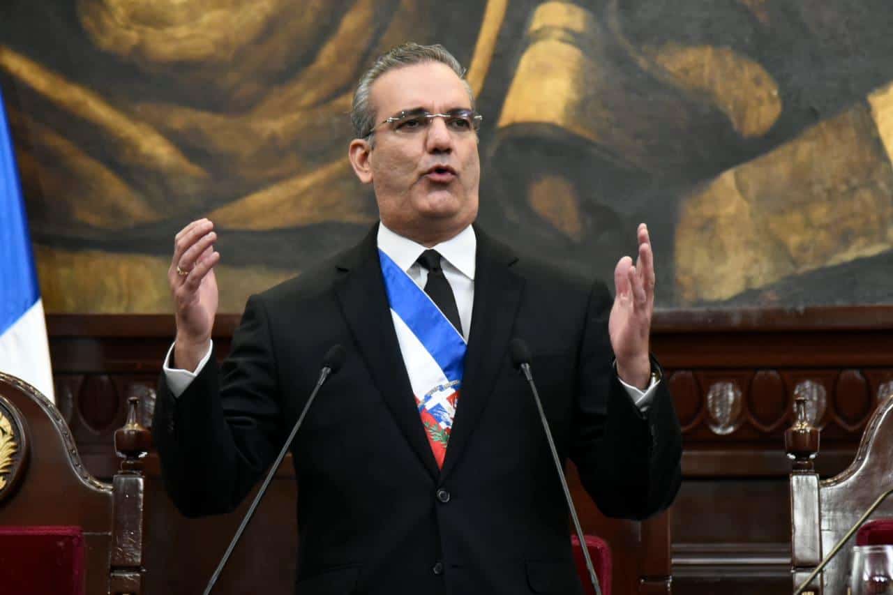 Presidente Abinader destaca potencial del turismo dominicano en discurso ante Asamblea Nacional