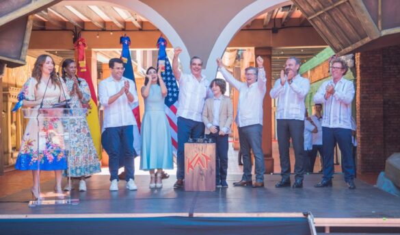 Presidente Abinader encabeza anuncio apertura de Katmandú Park, parque temático más moderno de Latinoamérica