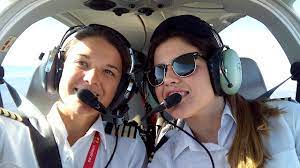 Cada vez más mujeres latinas quieren ser aviadoras