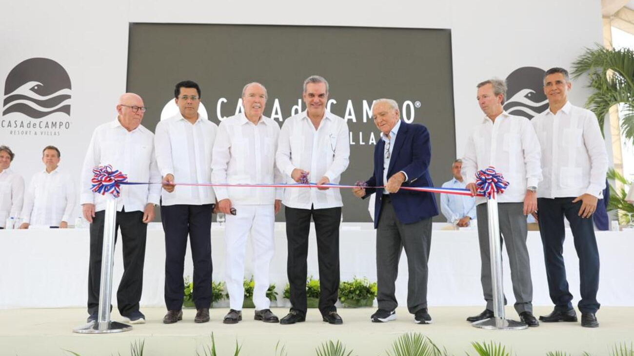 Presidente Abinader inaugura nuevo hotel suites con inversión aproximada de RD$5 mil millones en Casa de Campo