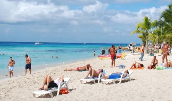 Turismo, comercio y exportación agropecuaria crecen en enero-mayo en República Dominicana