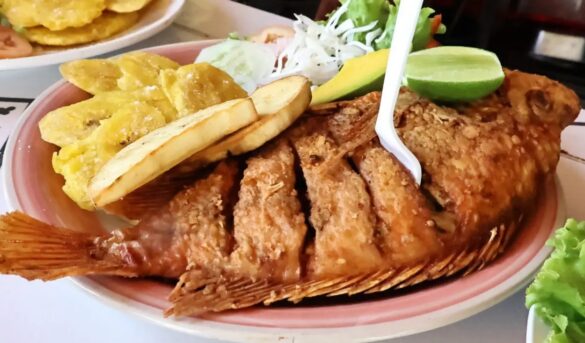 Pescado frito: Tradición de Boca Chica