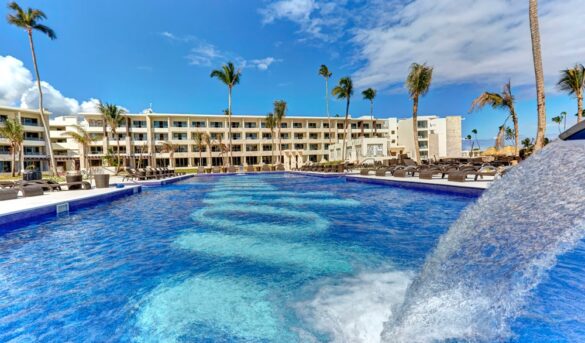 Dos hoteles dominicanos entre los mejores resorts todo incluido para adolescentes