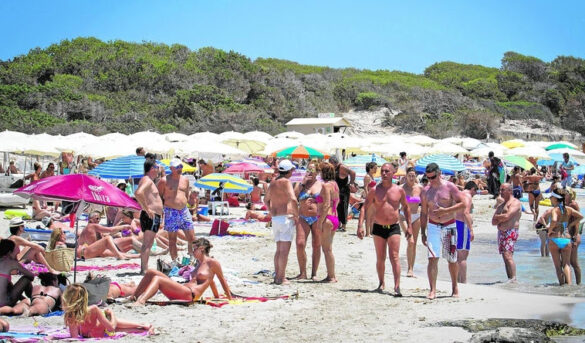 Una playa nudista española está entre las 20 mejores del mundo, según la CNN