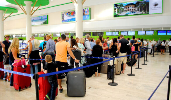 Salida de pasajeros aporta un 65% de ingresos en el turismo dominicano