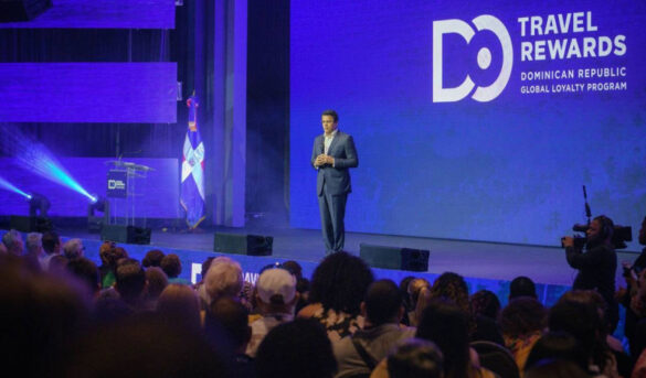 Collado dice que este 2023 se esperan 6.9 millones de turistas