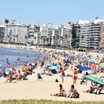 Las playas de Montevideo se achican por el avance del mar y la construcción