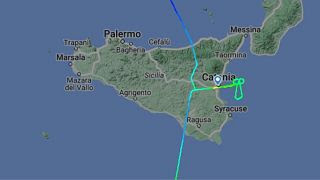 Un piloto dibuja un pene de 24 kilómetros en el cielo tras ser desviado del aeropuerto de Catania