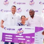 Arajet inicia su programa “Mi Primer Vuelo” en La Caleta de Boca Chica