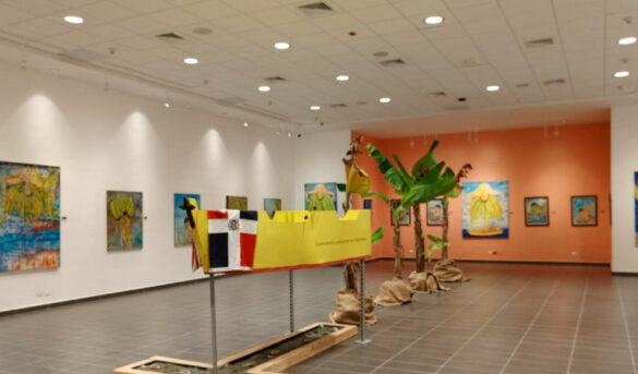 Una parada cultural en el Centro Perelló, en Baní