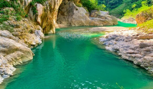 Senado apoya que Mitur promueva bondades de San Cristóbal en Fitur 2024