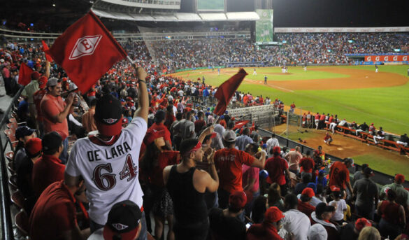 Desde hoy se inicia el campeonato de béisbol Otoño invernal de RD .Un gran espectáculo turístico