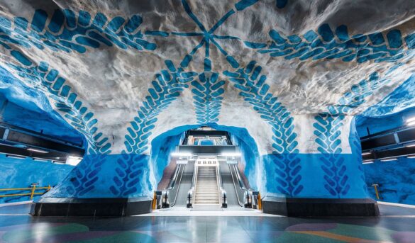 Un viaje bajo tierra por los metros más bonitos (y sorprendentes) del mundo