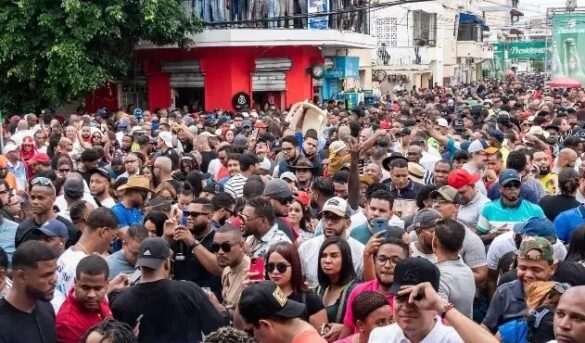 Tradición navideña en Sto. Dgo,RD: Rally del Borracho