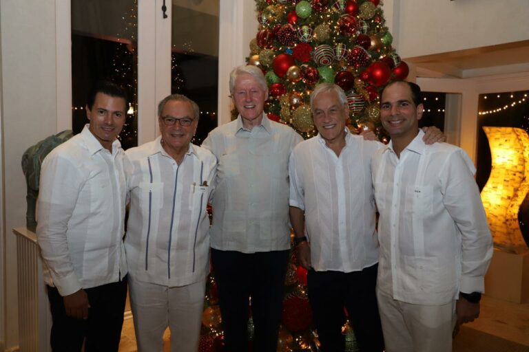 Punta Cana gana foco a Cancún con Clinton, Peña Nieto y Piñera
