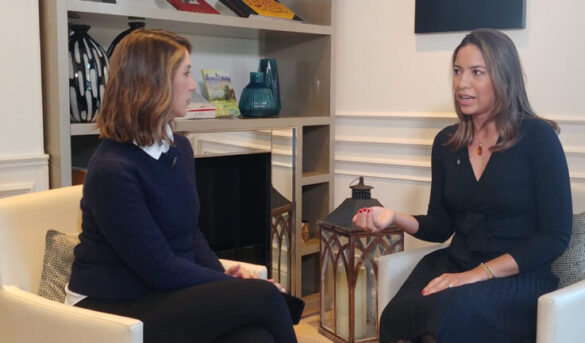 Santiago trabaja para convertirse en destino de negocios en la región