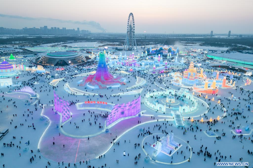 40° Festival Internacional de Hielo y Nieve de Harbin en Heilongjiang