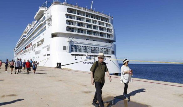 Puerto Cabo Rojo podría recibir hasta un millón de cruceristas para el 2028