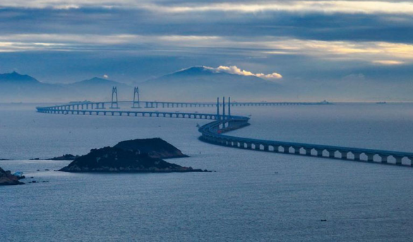 Puente Hong Kong-Zhuhai-Macao establece récord de flujo diario de pasajeros