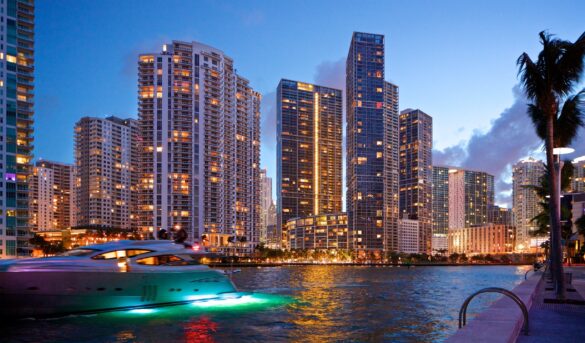 Miami se alista para un fin de semana artístico internacional