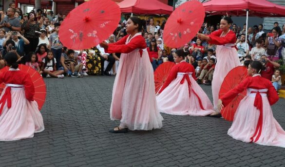 Inician celebración del Año Chino del Dragón de Madera con acto