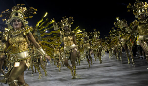 Brasil se entrega al último día del Carnaval transformado en una gran fiesta
