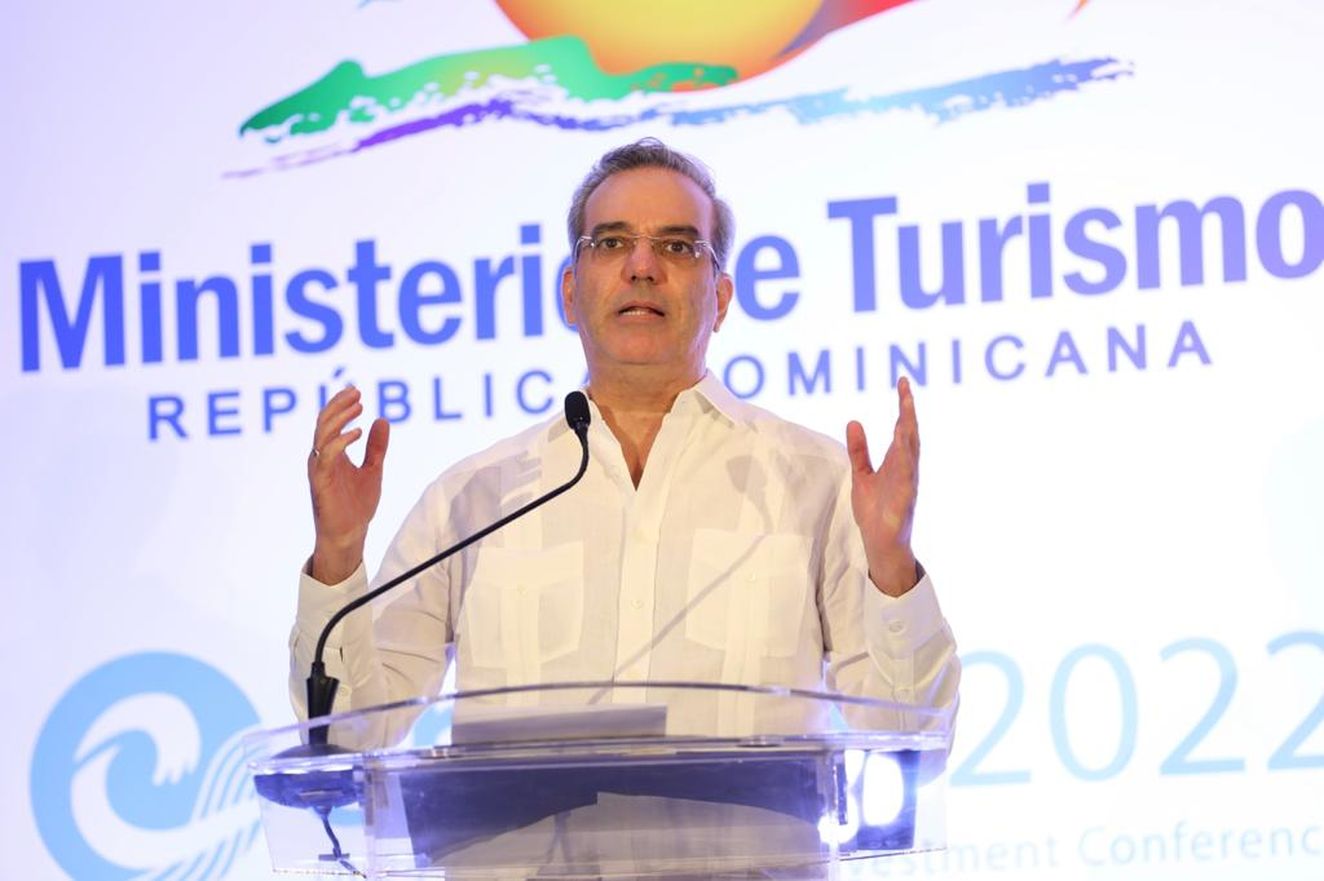 Abinader emite decreto para reforzar Gabinete de Turismo