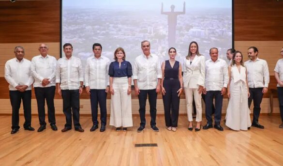 Presentan Visit Santiago y Santiago Turístico Bureau