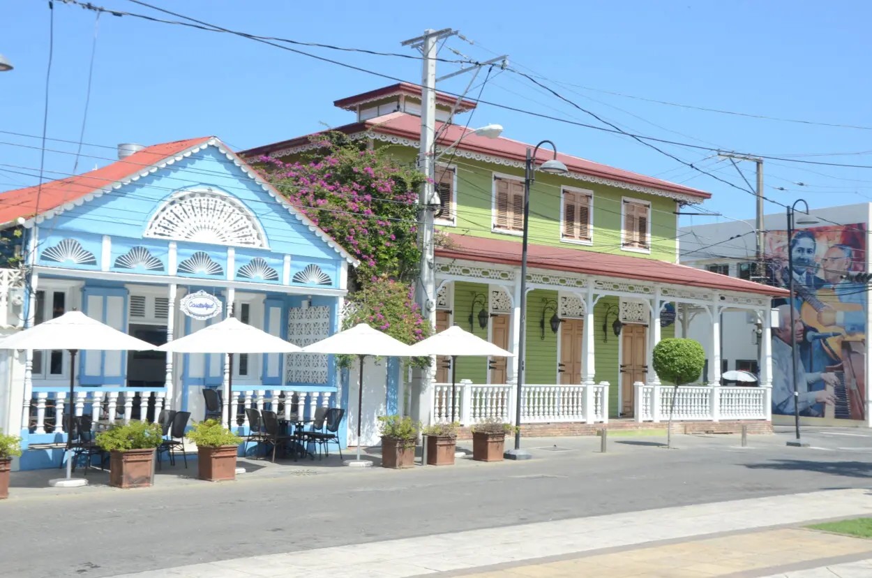 Casas victorianas y teleférico son activos turismo Puerto Plata