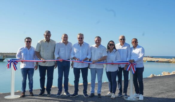 Abinader encabeza inauguración de muelle turístico en Río San Juan