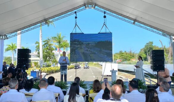 Carnival Cruise Corpiration instala 1,800 paneles solares
