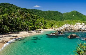 Parque Tayrona, el paraíso escondido del Caribe colombiano con la única playa nudista del país